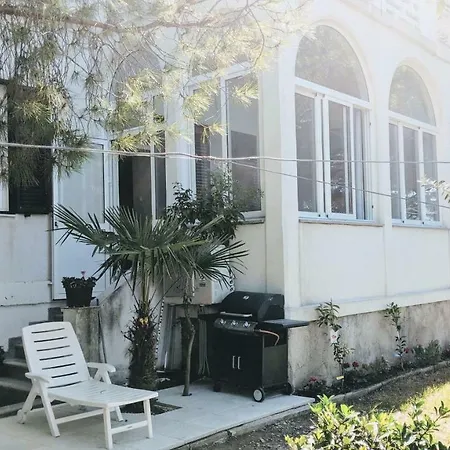 Seafront - Directly At The Apartment