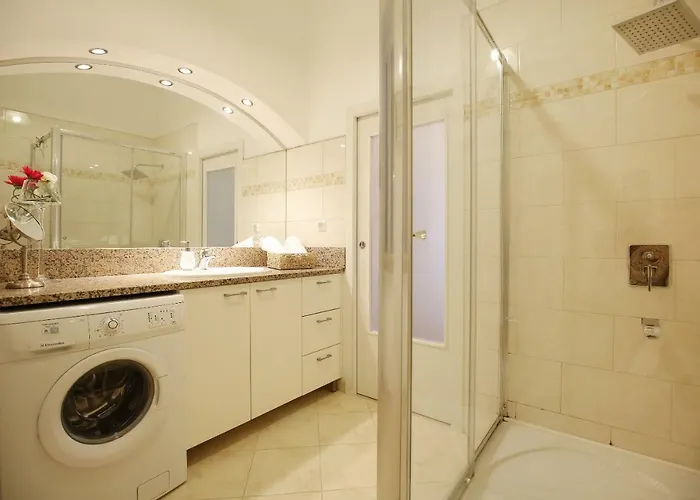 شقة Seafront - Directly At The زادار