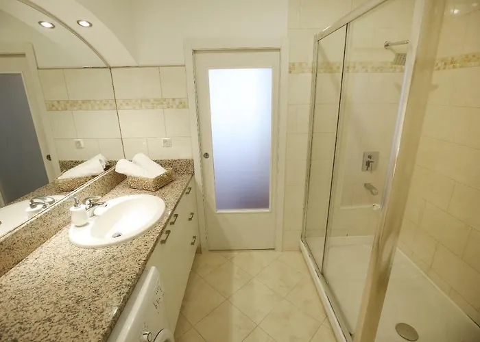 Seafront - Directly At The * ザダル